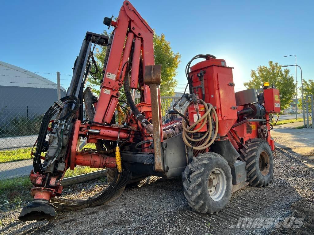 Sandvik DC 302 R Povrchové vrtací stroje