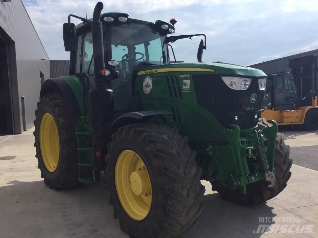 John Deere 6175M Traktory