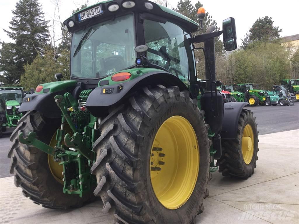 John Deere 6R155 Traktory