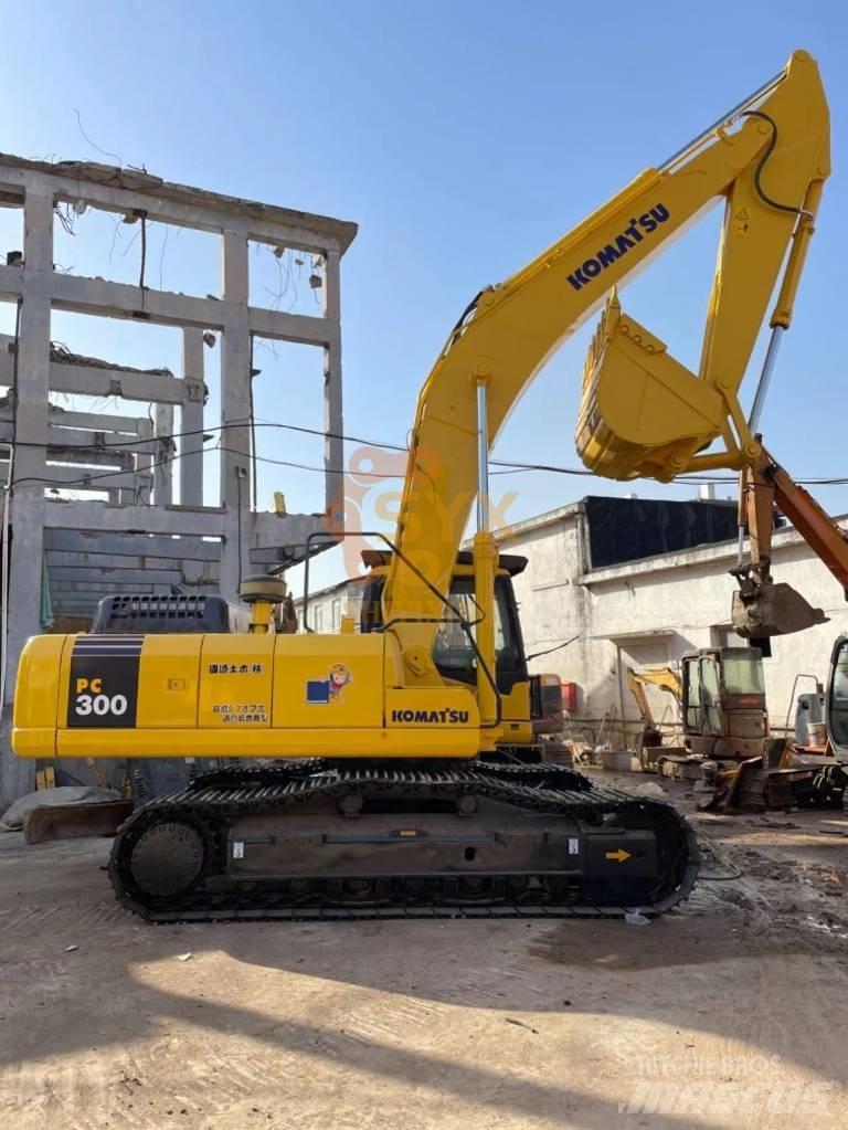 Komatsu PC 300 Pásová rýpadla