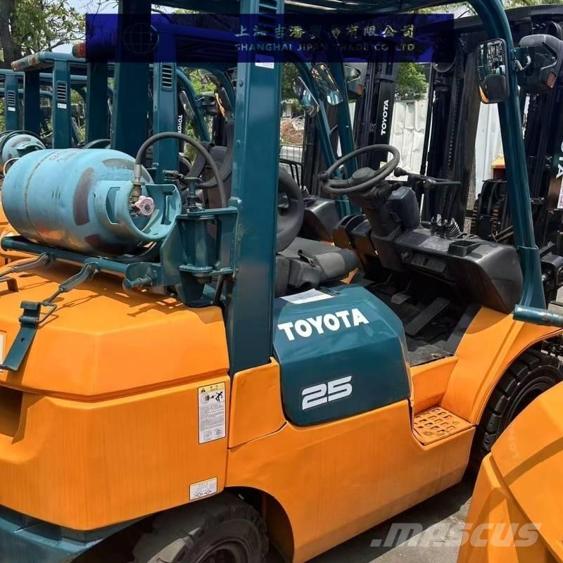 Toyota 7 FGU 25 Dieselové vozíky
