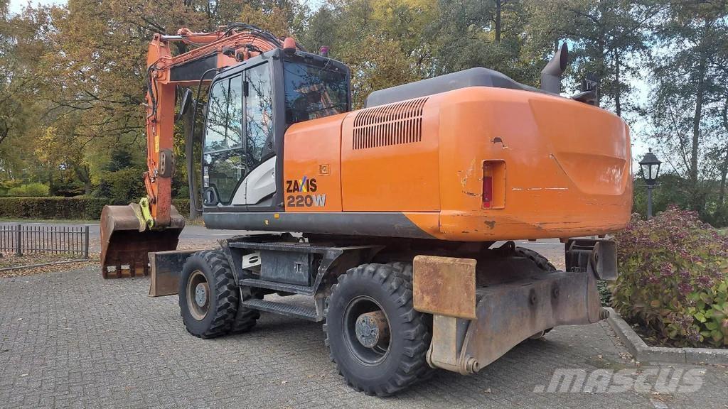 Hitachi ZX220W-5B Kolová rýpadla