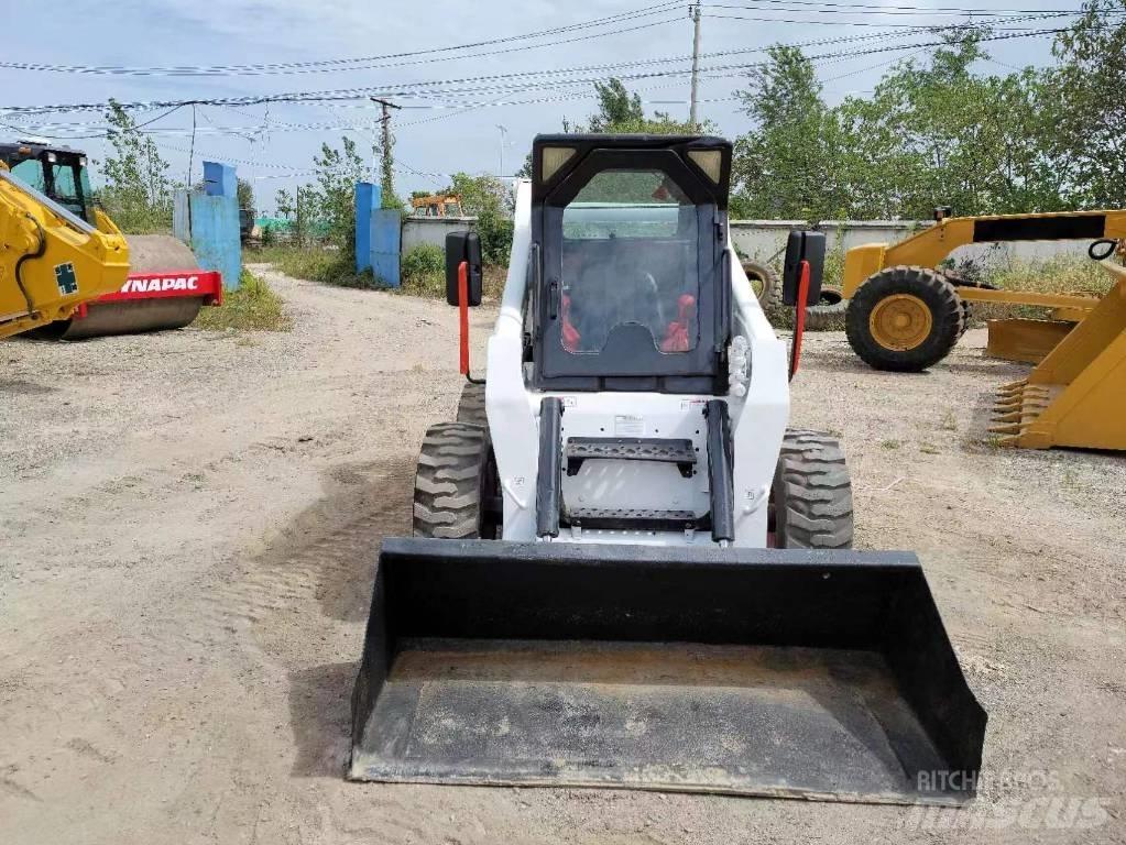 Bobcat S 18 Smykem řízené nakladače