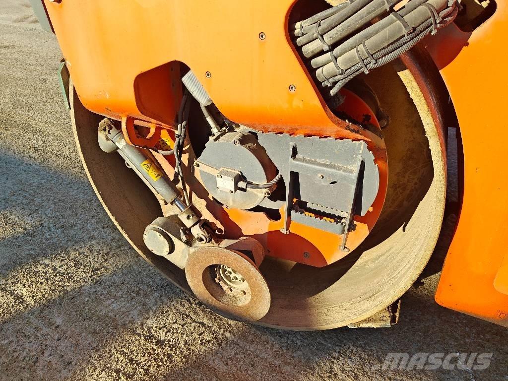 Hamm HD 110 VO Tandemové válce