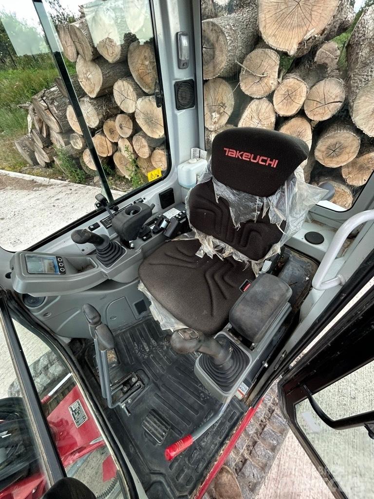 Takeuchi TB 225 Mini rýpadla < 7t