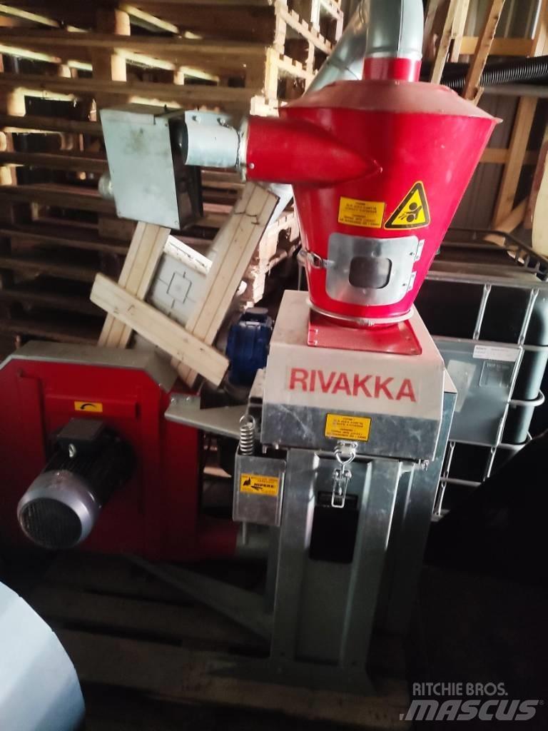 Rivakka 4 kw Krmítka, krmné žlaby