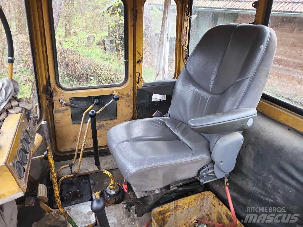 Chtz T 130 Pásové dozery