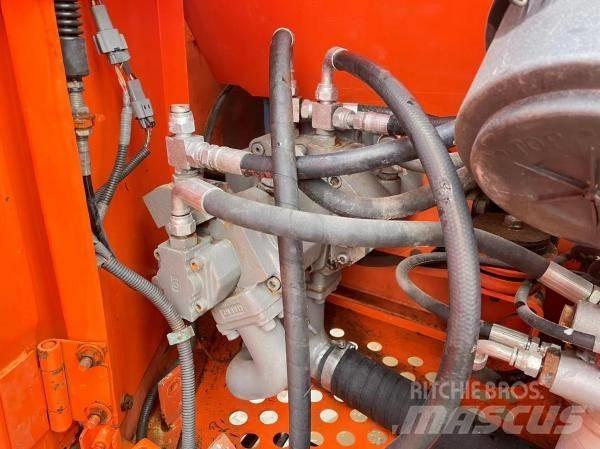 Hitachi Zaxis 70 Pásová rýpadla