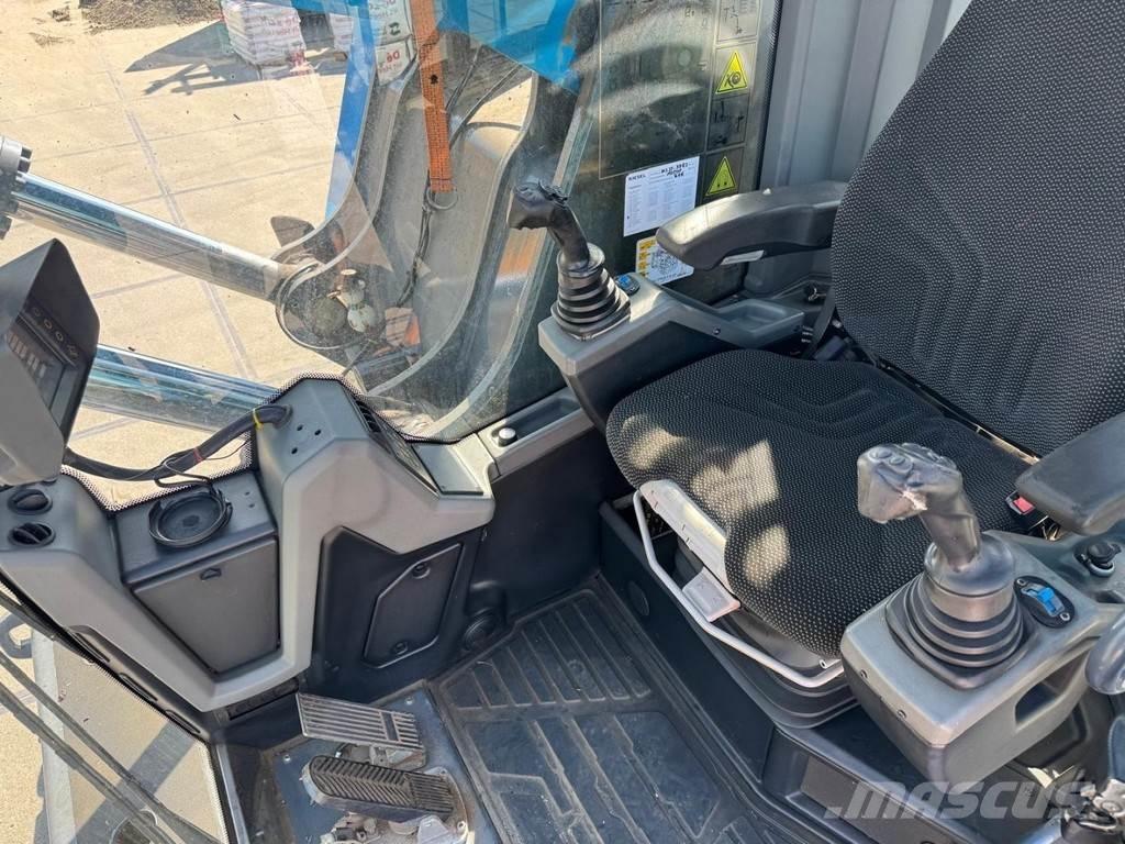 Fuchs MHL 360 T4F Stroje pro manipulaci s odpadem