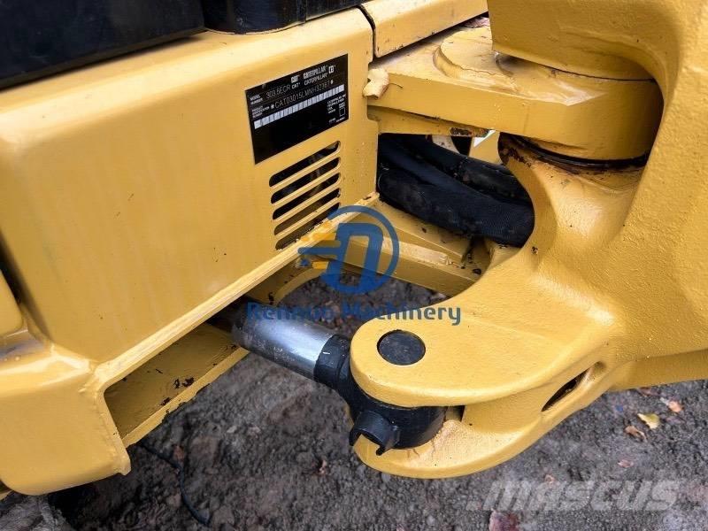 CAT 303.5 E Mini rýpadla < 7t