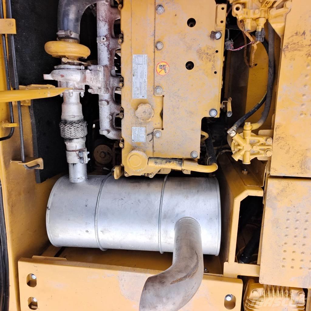 CAT 320D Pásová rýpadla