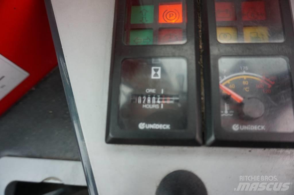 Combilift C4000 4 cestní vysokozdvižné vozíky