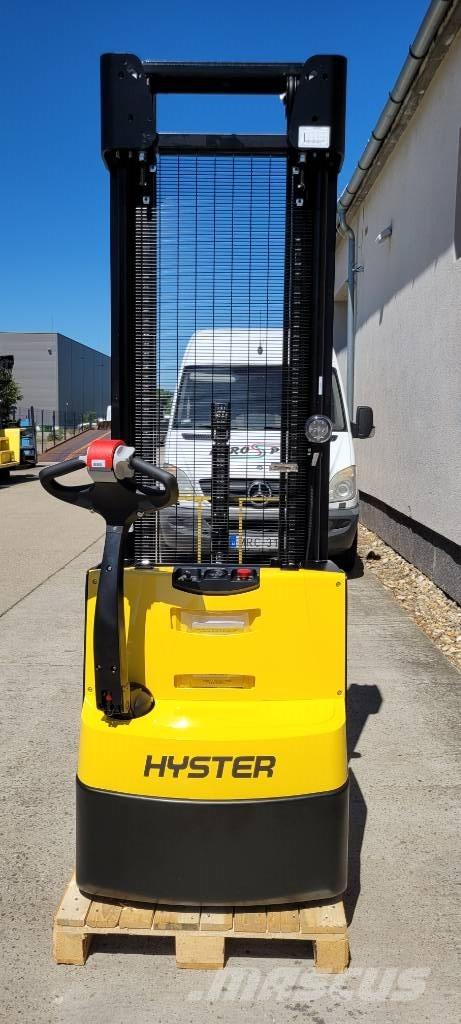 Hyster S 1.6 Ručně vedené vysokozdvižné vozíky