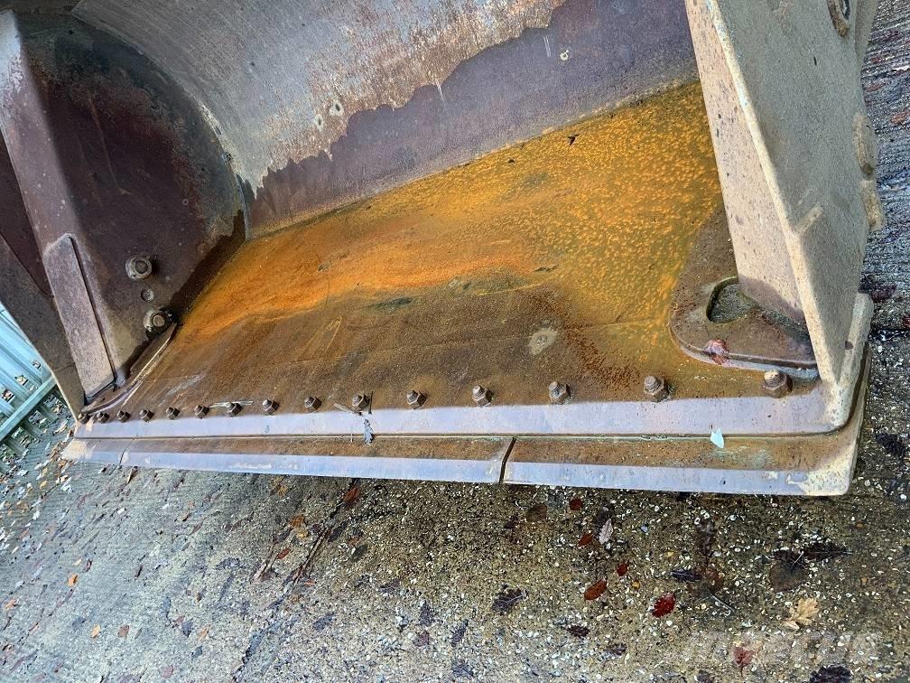 JCB 457 HT Kolové nakladače