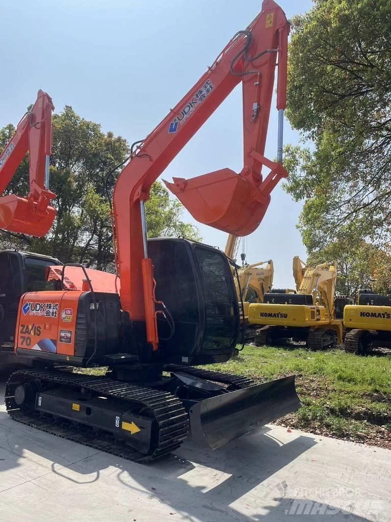 Hitachi ZX 70 Pásová rýpadla