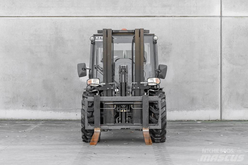 Manitou MC 30-4 Dieselové vozíky
