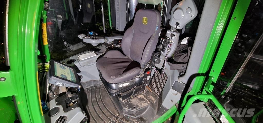 John Deere 1010G Vyvážecí traktory