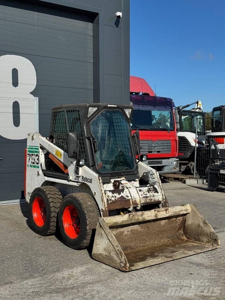 Bobcat 753 Kolové nakladače