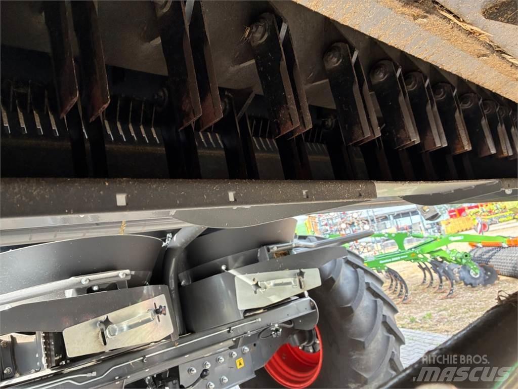 CLAAS Trion 650 Sklízecí mlátičky