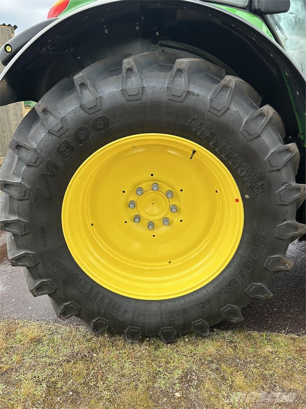 John Deere 6140 M Traktory