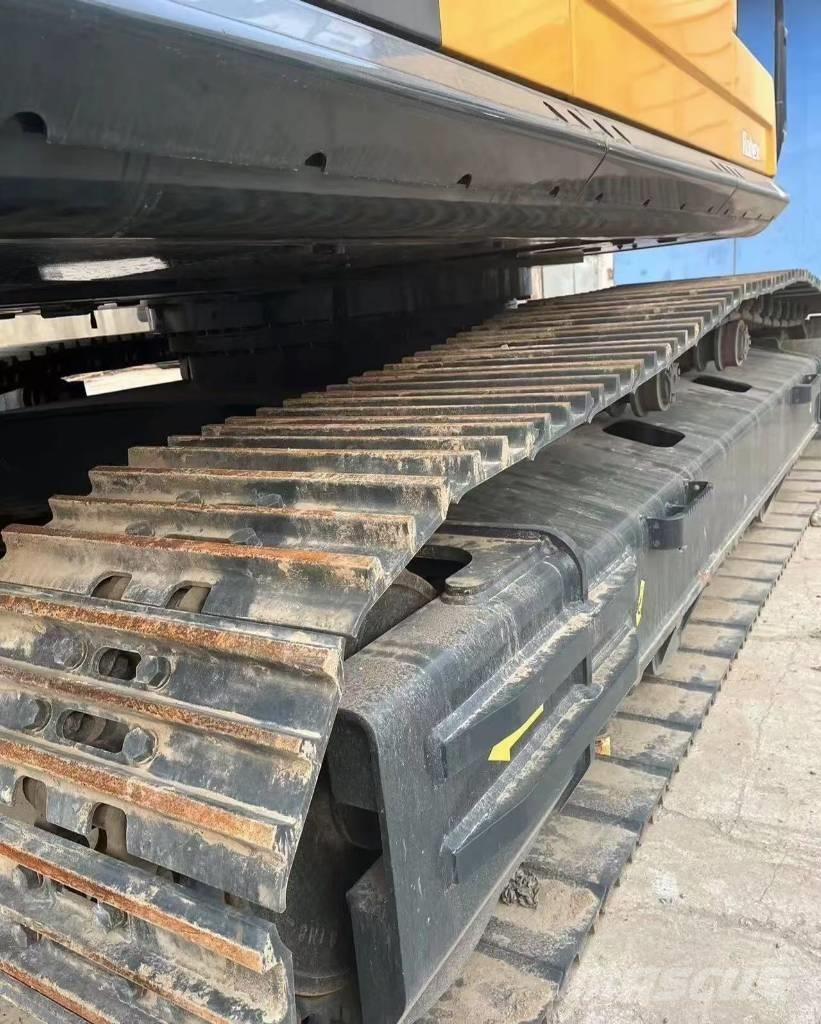 Hyundai 305LC Pásová rýpadla