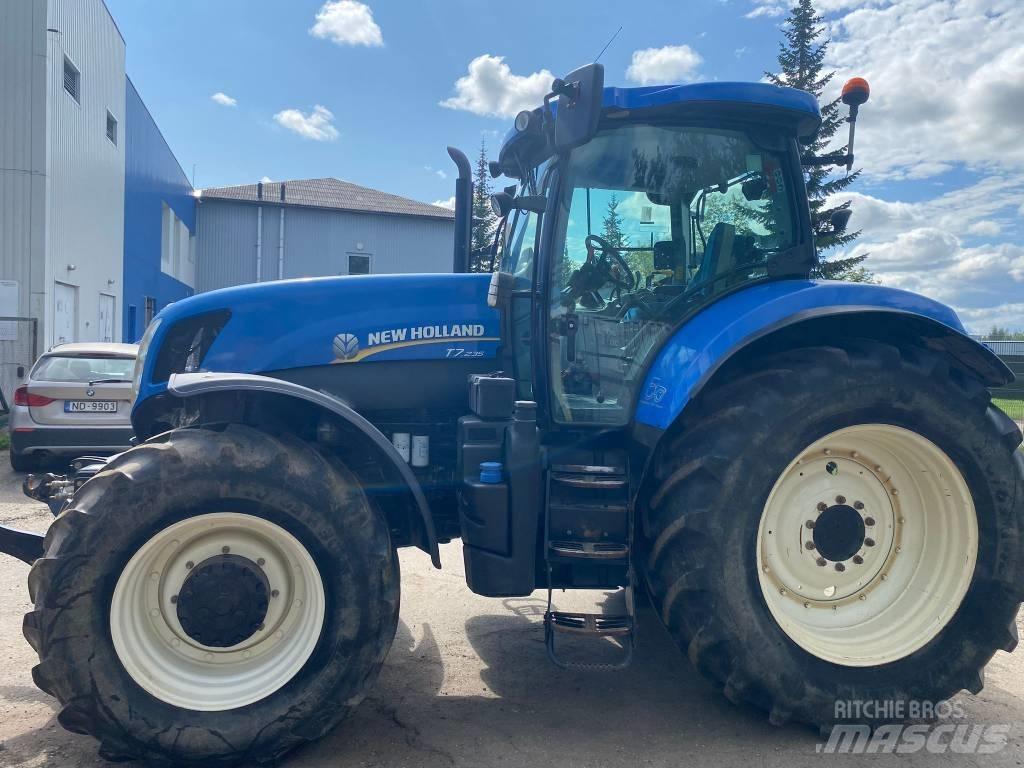 New Holland T 7.235 Traktory