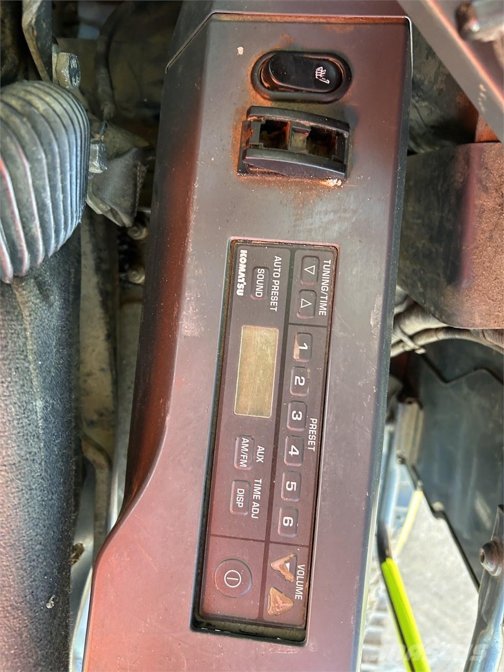 Komatsu PC 138 US-11 Pásová rýpadla