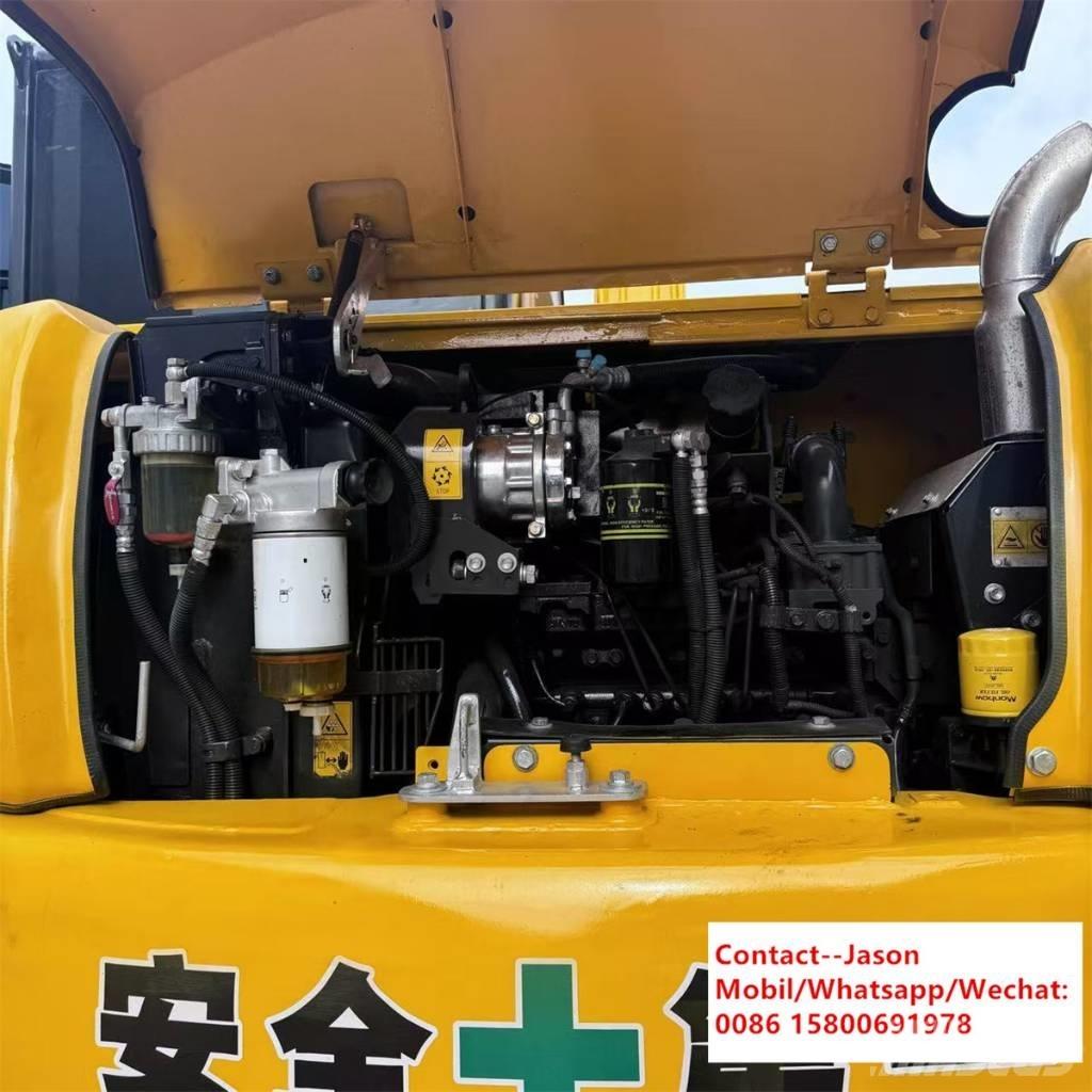 Komatsu PC 70-8 Pásová rýpadla