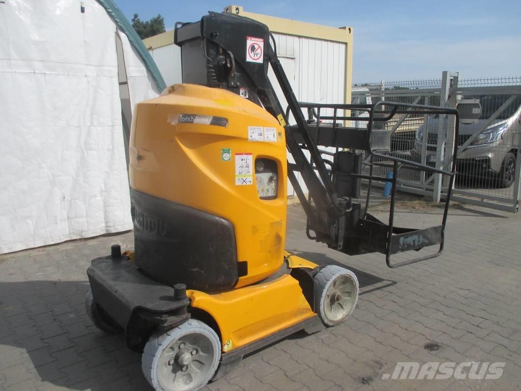 Manitou 100 VJR Vertikální sloupové výtahy