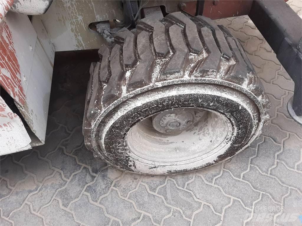 JLG 3394RT Nůžková zvedací plošina
