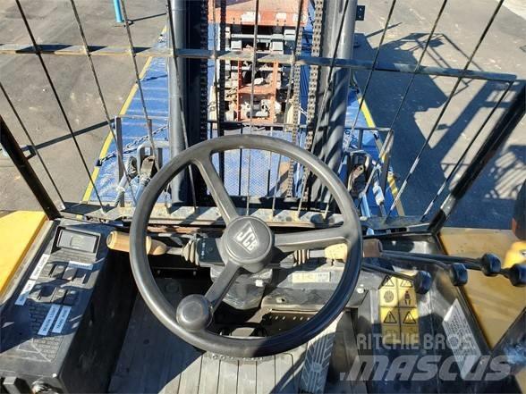 JCB 930 Terénní vysokozdvižné vozíky