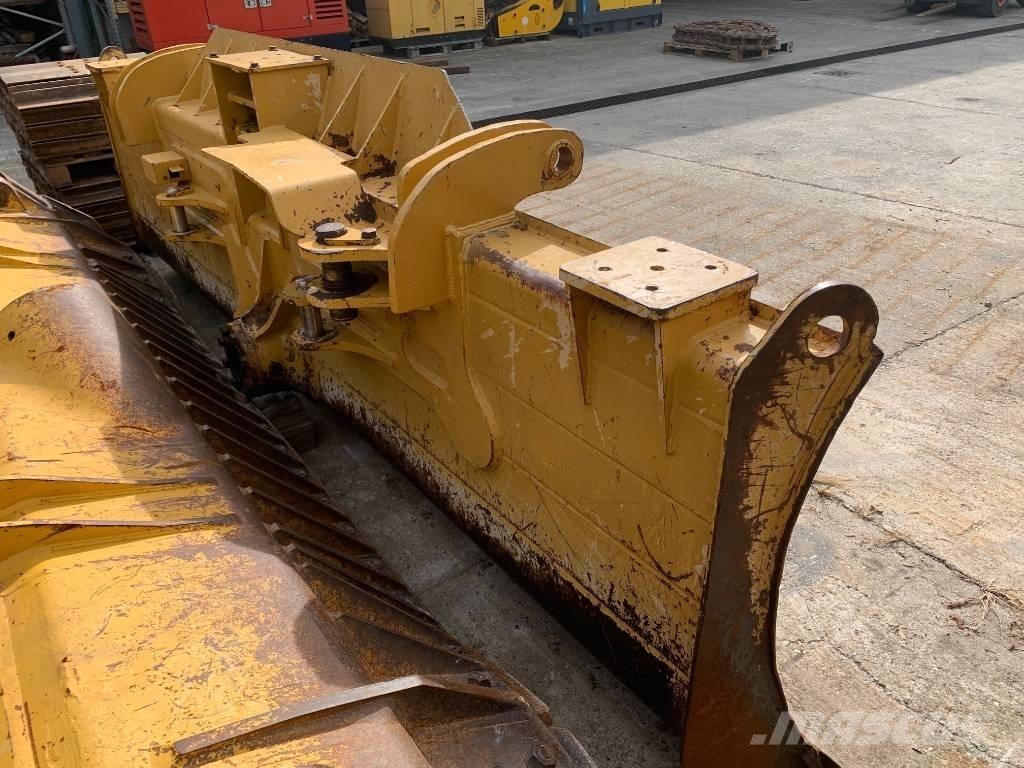 CAT D 6 N LGP Pásové dozery