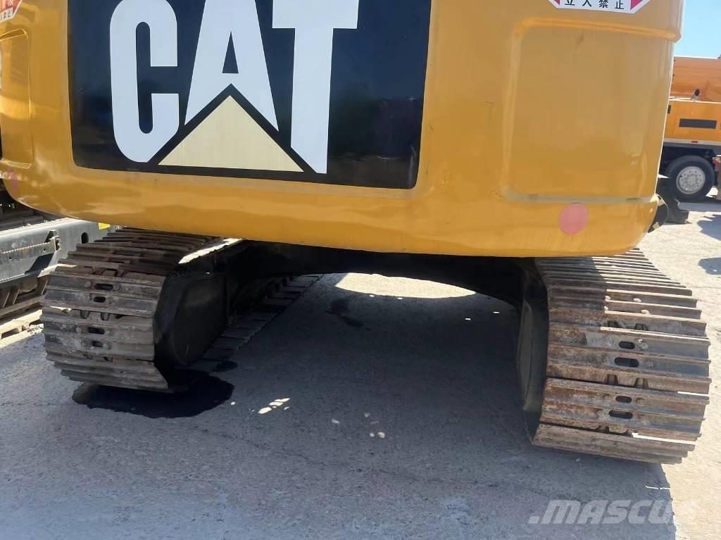 CAT 323 D L Pásová rýpadla
