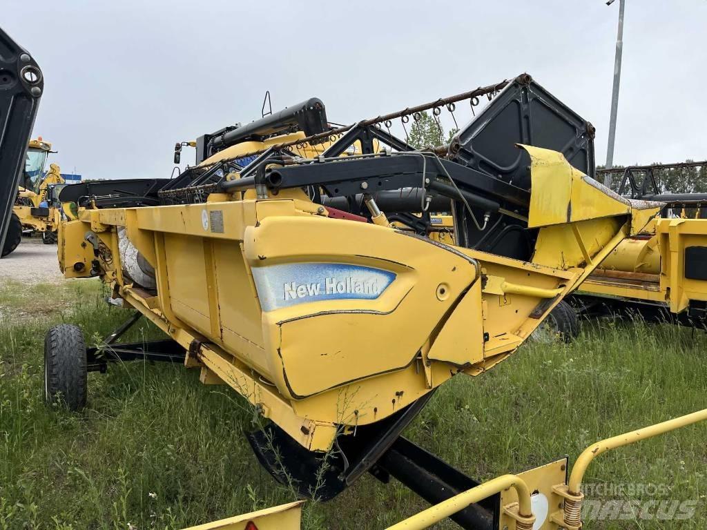 New Holland CSX 7080 Sklízecí mlátičky