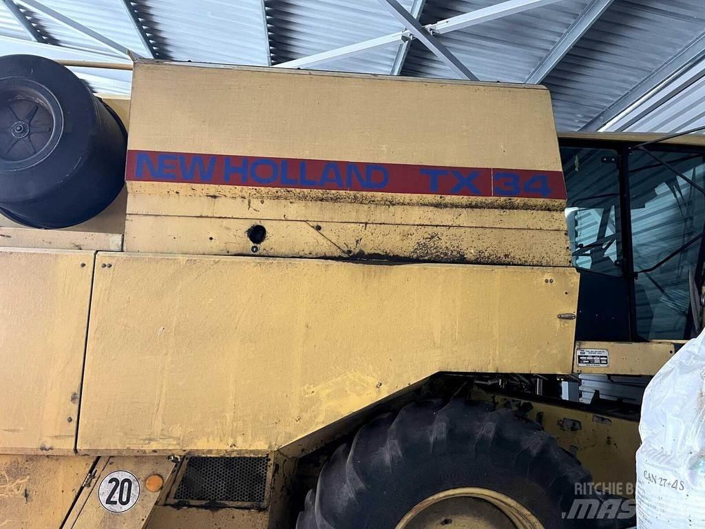 New Holland TX32 Sklízecí mlátičky