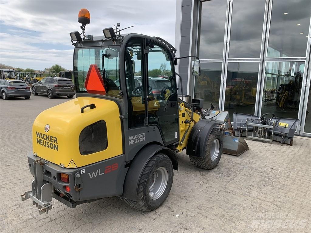 Wacker Neuson WL 28 Kolové nakladače
