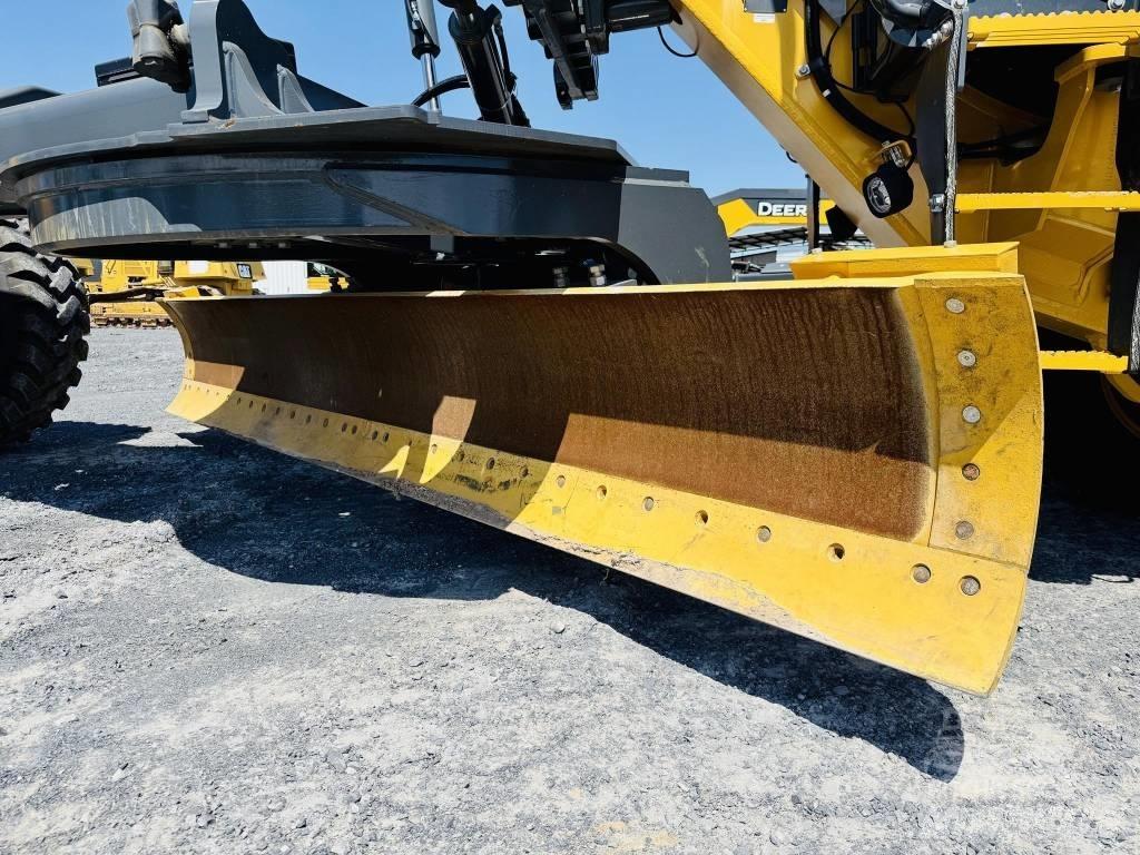 DEERE 672G Grejdry