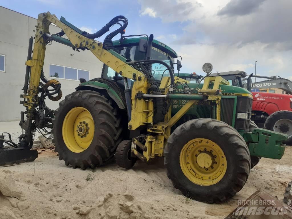 John Deere 7600 Traktory