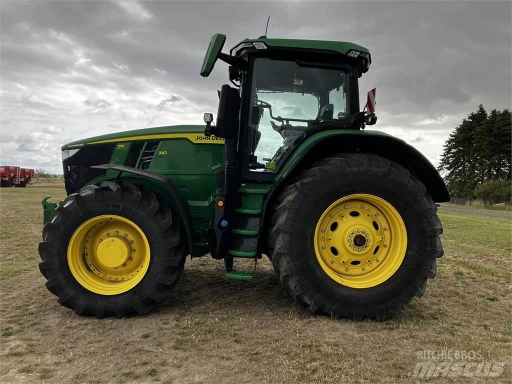 John Deere 7R 310 Traktory