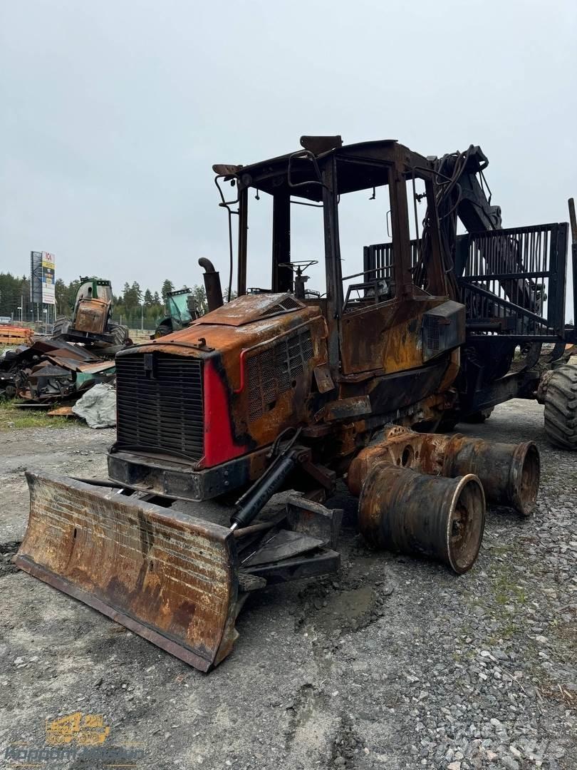Komatsu 840TX Vyvážecí traktory