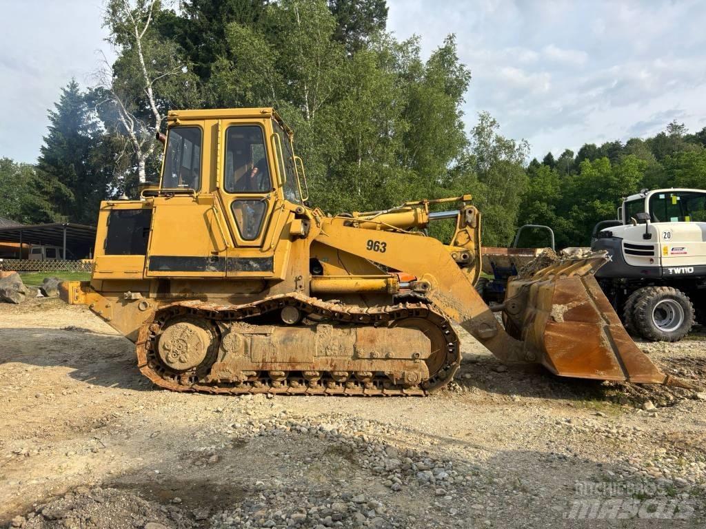 CAT 963 Pásové nakladače
