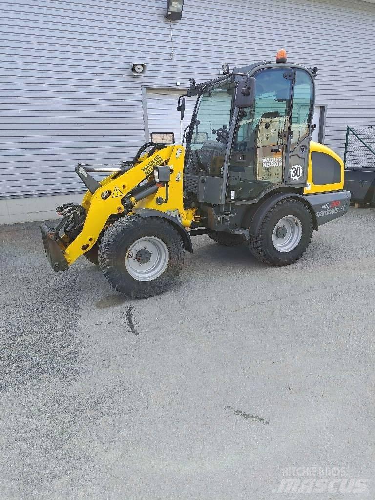 Wacker Neuson WL 38 Kolové nakladače