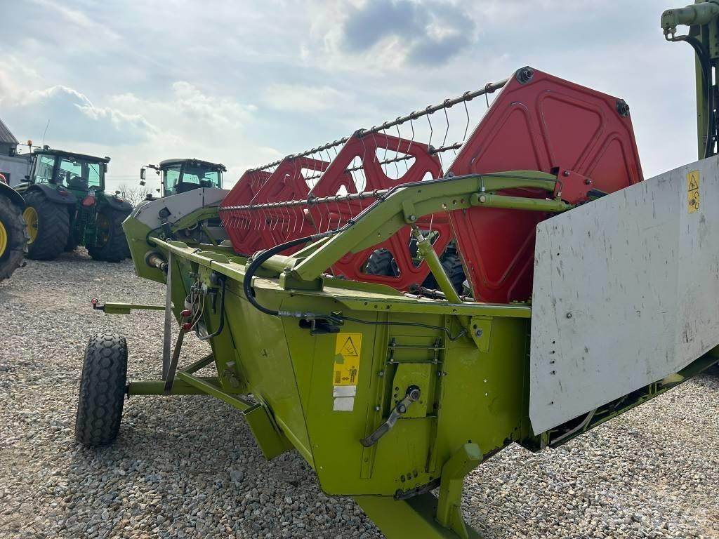 CLAAS Medion 310 Sklízecí mlátičky