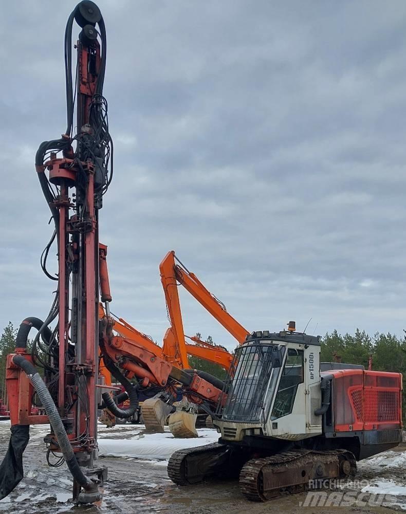 Sandvik DP 1500 i Tunelové a podzemní důlní vrtačky