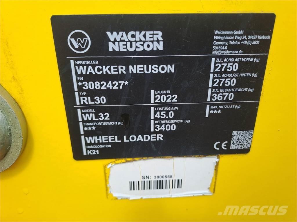 Wacker Neuson WL32 Kolové nakladače
