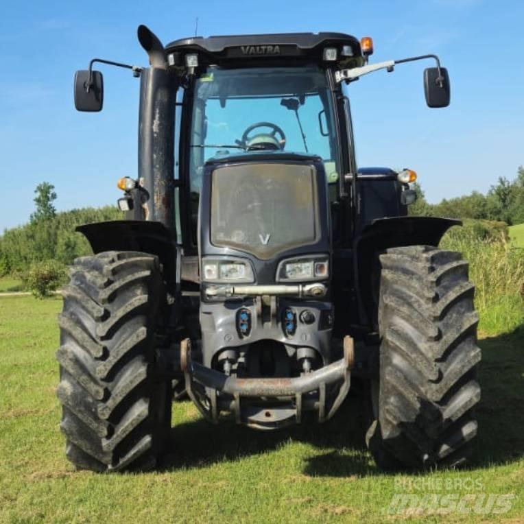 Valtra S 263 Traktory