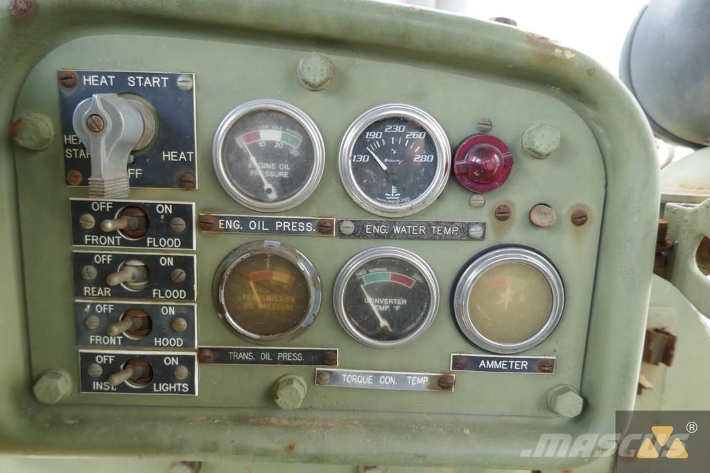 CAT D7F Ex-army Pásové dozery