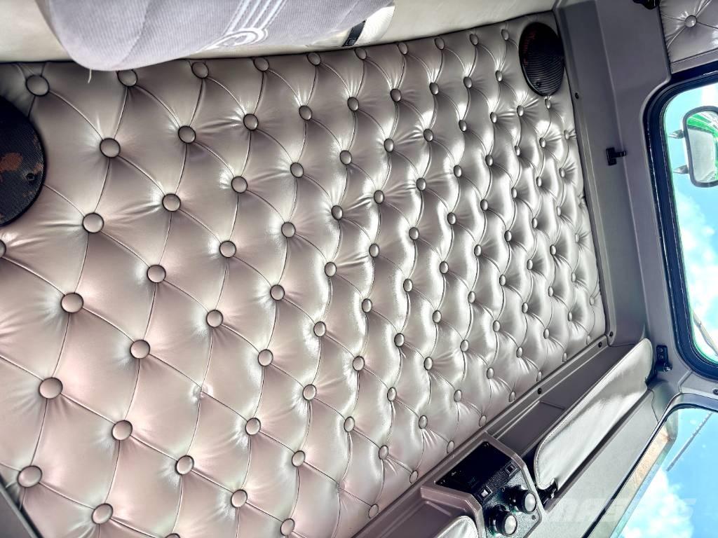 Kenworth W 900 Tahače