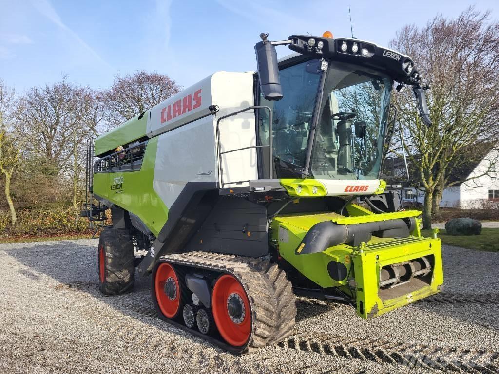 CLAAS Lexion 7700 TT Sklízecí mlátičky