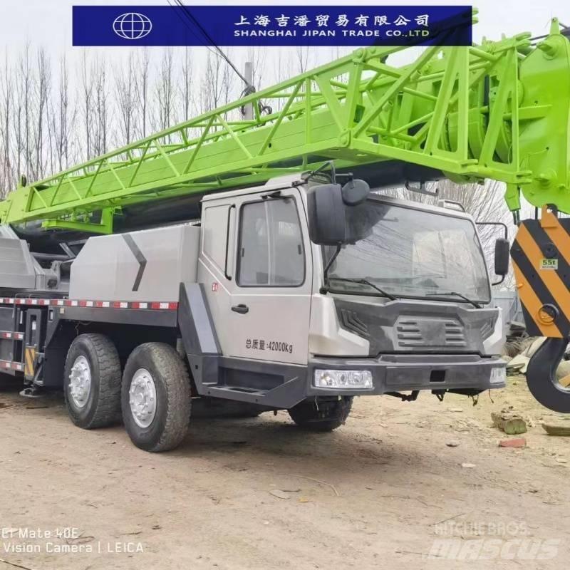 Zoomlion ZTC 550 Univerzální terénní jeřáby